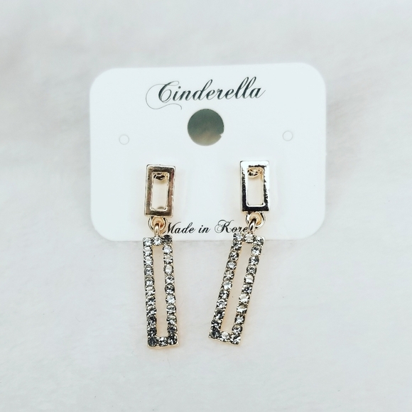 5 for $15 earrings - Picture 7 of 8